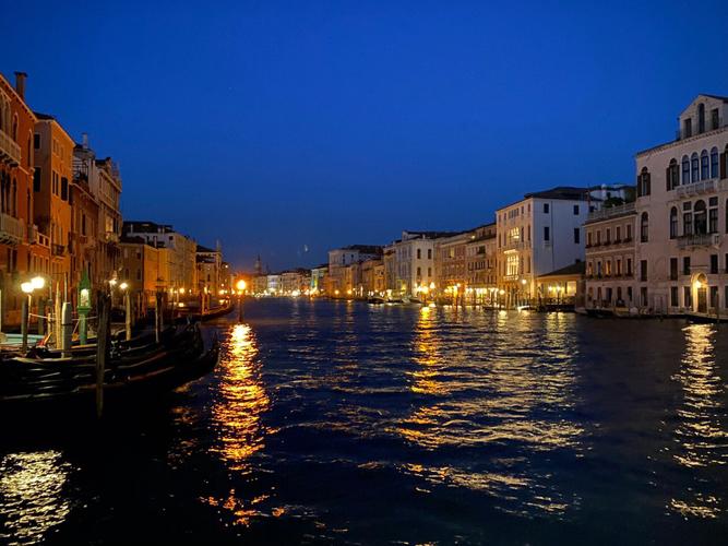 欣赏威尼斯之夜（欣赏威尼斯之夜的感受）